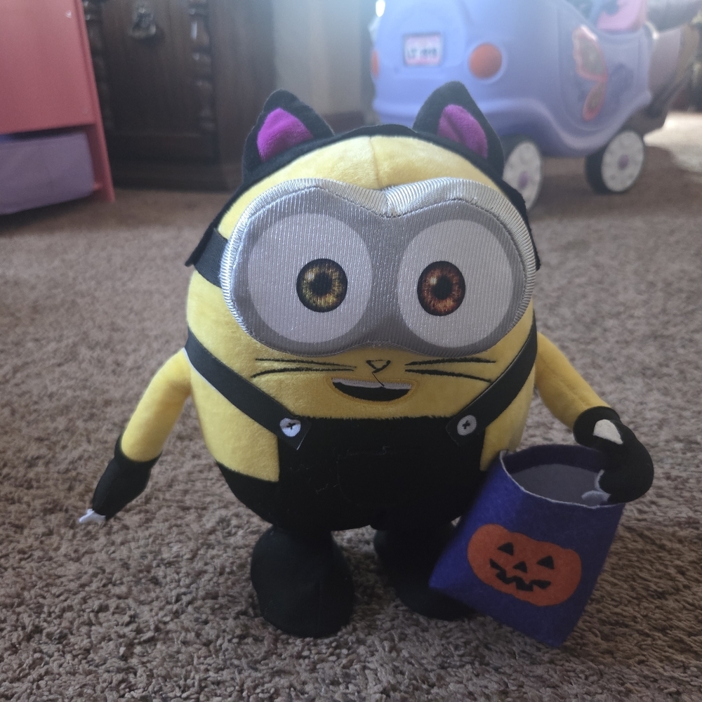 Minion Bob Trick Or Treat Halloweeb Cat Costume Dancing Doll Plushie 2024